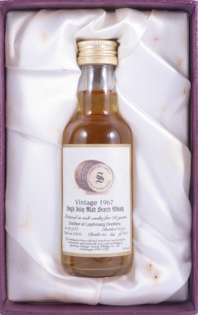 Laphroaig 1967 28 Years Oak Cask No. 2205 Miniatur Signatory Vintage Islay Single Malt Scotch Whisky Cask Strength 50,3%