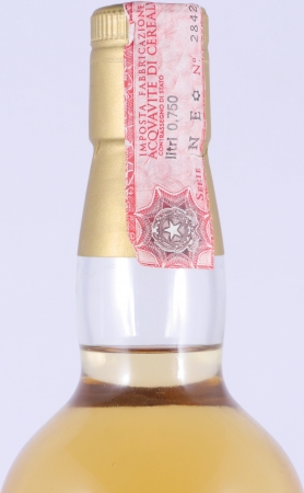 Lagavulin 1988 12 Years Oak Cask No. 2031 In The Pink Moon Collection Islay Single Malt Scotch Whisky 46,0%