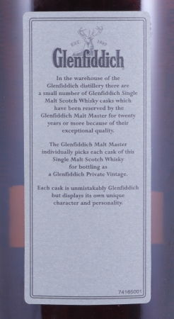 Glenfiddich 1974 31 Years Oak Cask No. 10245 Playboy Selection Speyside Single Malt Scotch Whisky Cask Strength 48,1%