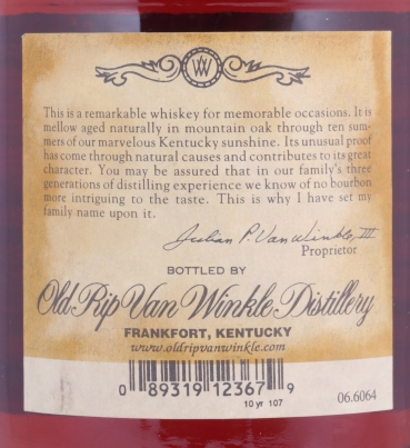 Old Rip Van Winkle 10 Years Dumpy Bottle No. D704 Handmade Kentucky Straight Bourbon Whiskey 53,5%