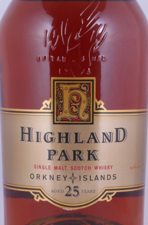 Highland Park 25 Years Release 2000 Orkney Islands Single Malt Scotch Whisky 51.5%