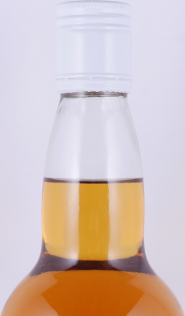 Glen Grant 25 Years Gordon und MacPhail Licensed Bottling White Screw Cap Highland Single Malt Scotch Whisky 40,0%