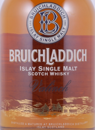 Bruichladdich 1972 30 Years Bourbon Cask No. 9 The Valinch to reopening the Distillery 2002 Islay Single Malt Scotch Whisky 44.8%