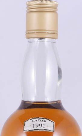 Glen Albyn 1968 23 Years Gordon and MacPhail Connoisseurs Choice Gold Screw Cap Highland Single Malt Scotch Whisky 40.0%