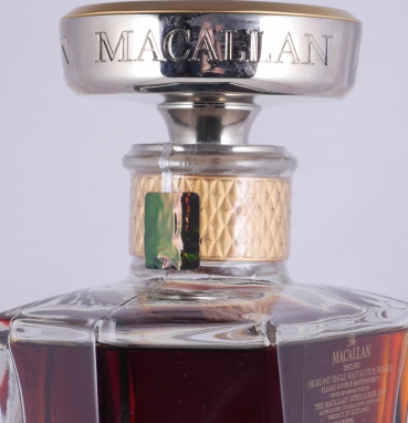 Macallan Oscuro Decanter Master Series The 1824 Collection Oloroso Sherry Oak Casks Highland Single Malt Scotch Whisky 46.5%