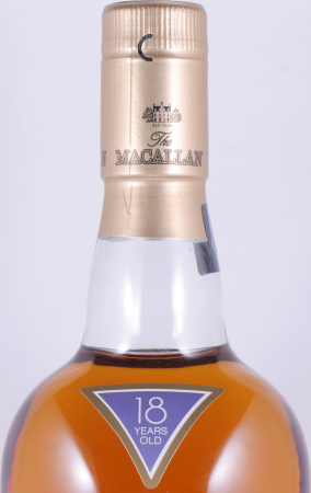 Macallan 18 Years Fine Oak Triple Cask Matured Bourbon und Sherry Oak Highland Single Malt Scotch Whisky 43,0%