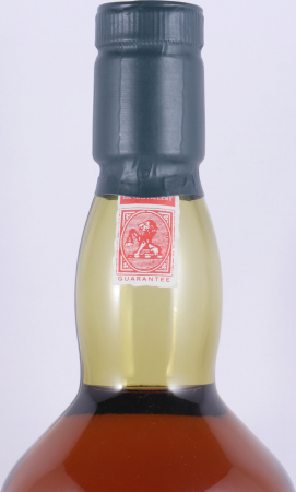 Lagavulin 16 Years White Horse Distillers Golden Letters Islay Single Malt Scotch Whisky 43,0%