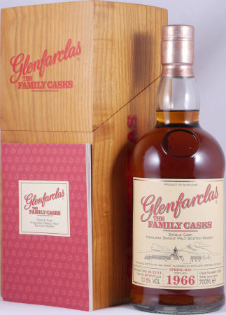 Glenfarclas 1966 48 Years The Family Casks Spring 2015 Sherry Butt Cask No. 4198 Highland Single Malt Scotch Whisky 50.6%