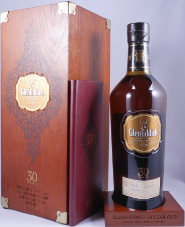 Glenfiddich 30 Years Cask Selection No. 00030 Release 2010 Speyside Single Malt Scotch Whisky Wooden Box 43,0%