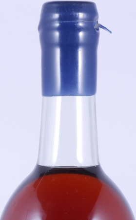 Very Olde St. Nick 20 Years Very Rare Ancient Estate Blue Wax Sealed 94 Proof Handmade Kentucky Straight Bourbon Whiskey 47,0%