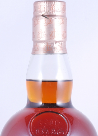 Glenfarclas 1992 25 Years The Family Casks 1st Fill Sherry Butt Cask No. 2901 Highland Single Malt Scotch Whisky 57.6%