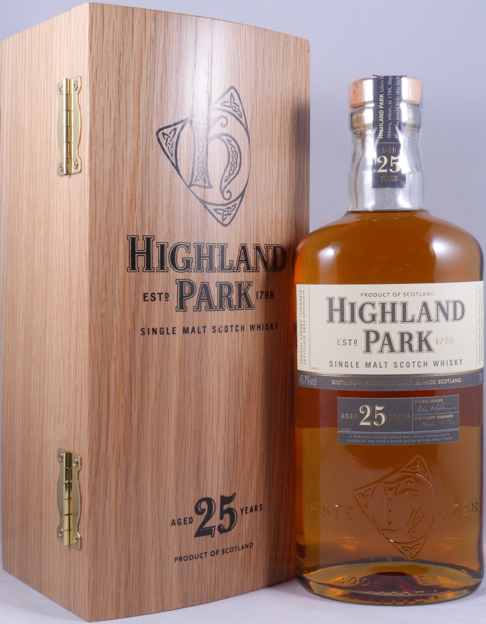 Buy Highland Park 25 Years-old Release 2012 Orkney Islands Single Malt  Scotch Whisky 45.7% ABV at AmCom secure online
