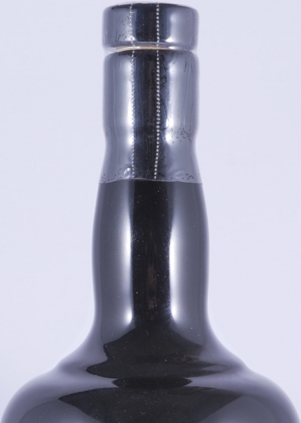 Bowmore 30 Years Sea Dragon Black Ceramic Bottle Limited Edition Islay Single Malt Scotch Whisky 43.0%