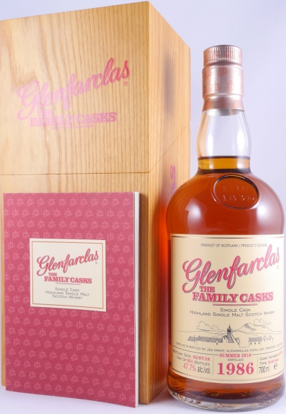 Glenfarclas 1986 32 Years The Family Casks Refill Sherry Butt Cask No. 4775 Highland Single Malt Scotch Whisky 47,7%