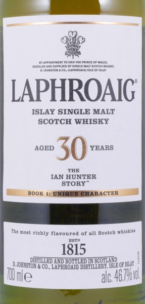 Laphroaig 30 Years The Ian Hunter Story Book 1: The Unique Character Islay Single Malt Scotch Whisky 46,7%