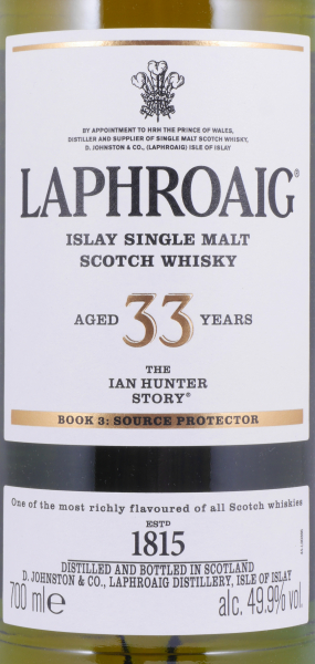 Laphroaig 33 Years The Ian Hunter Story Book 3: Source Protector Islay Single Malt Scotch Whisky 49.9%