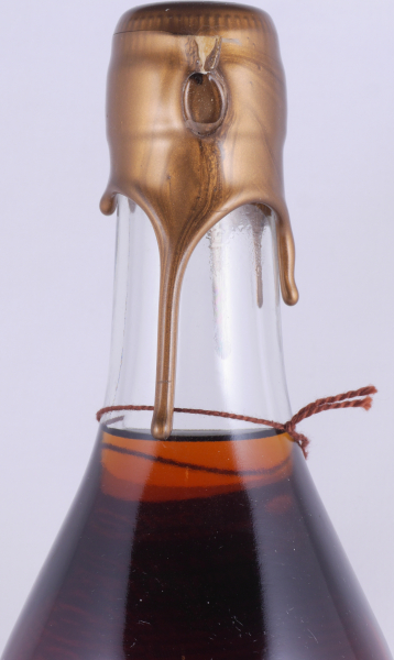 A.H. Hirsch Reserve 1974 16 Years Gold Wax Straight Bourbon Whiskey 45,8%