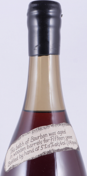 Noah's Mill 15 Years Small Batch No. H-17-84 Kentucky Straight Bourbon Whiskey 57,15%