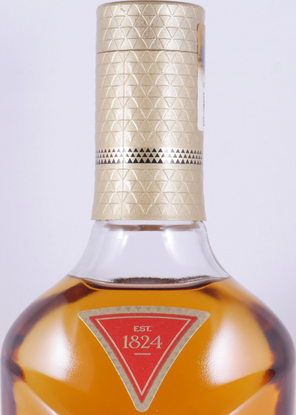 Macallan Classic Cut 2020 Sherry Oak and American Oak Bourbon Casks Highland Single Malt Scotch Whisky 55,0%