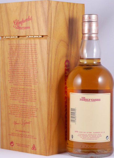 Glenfarclas 1979 38 Years The Family Casks Summer 2018 4th Fill Hogshead Cask No. 8796 Highland Single Malt Scotch Whisky 49.4%
