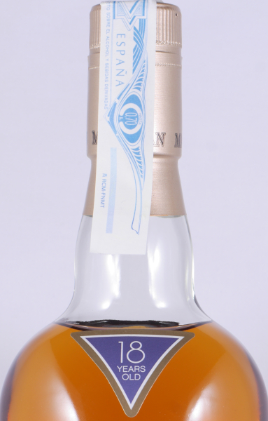 Macallan 18 Years Fine Oak Triple Cask Matured Bourbon und Sherry Oak Casks Highland Single Malt Scotch Whisky 43,0%
