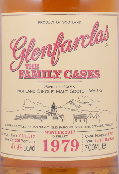 Glenfarclas 1979 38 Years Family Casks Winter 2017 4th Fill Hogshead Cask No. 8797 Highland Single Malt Scotch Whisky 47,9%