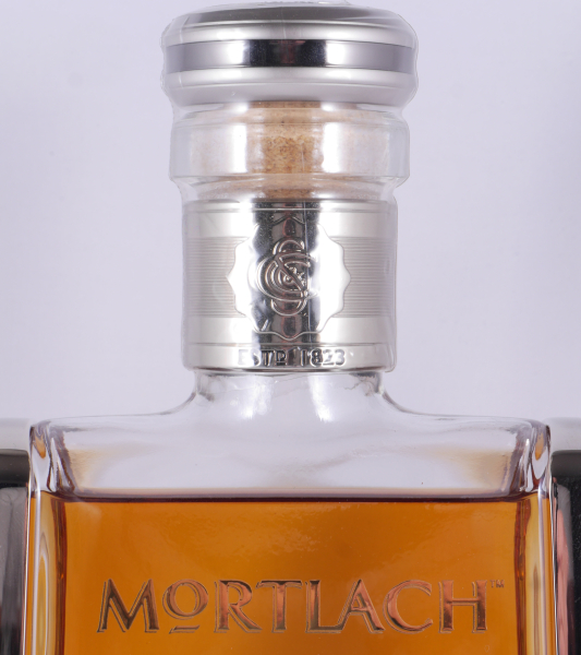 Mortlach 25 Years Crystal Decanter Limited 2014 Edition Speyside Single Malt Scotch Whisky 43.4%