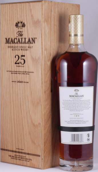 Macallan 25 Years Sherry Oak Annual 2022 Release Highland Single Malt Scotch Whisky 43.0%